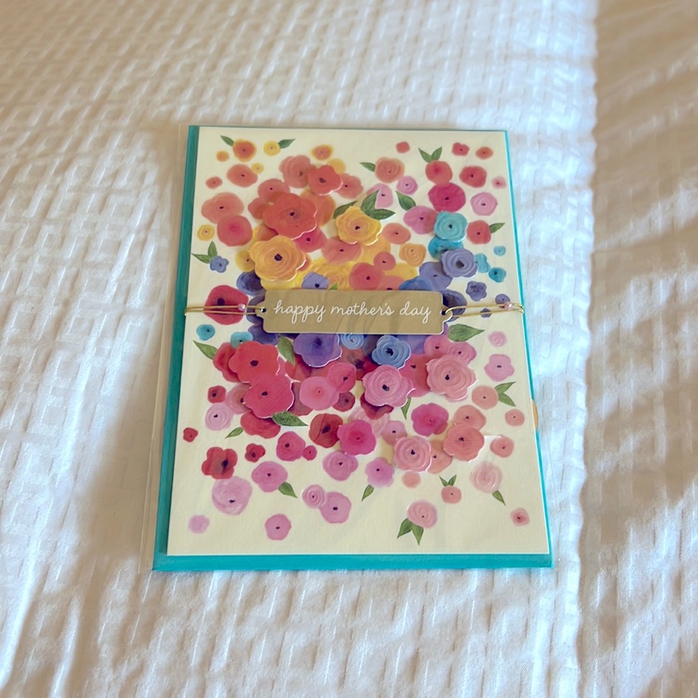 Papyrus Mother’s Day Card - NWT